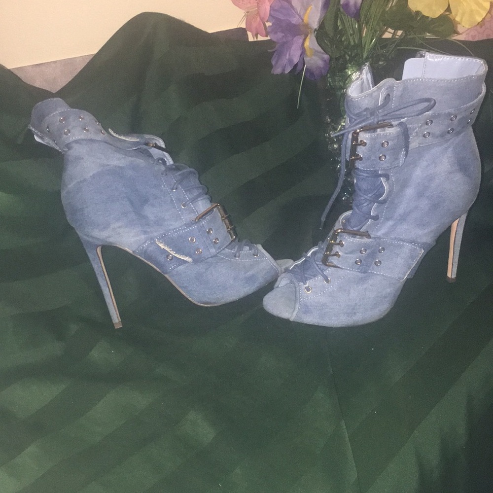 Jean ankle bootie